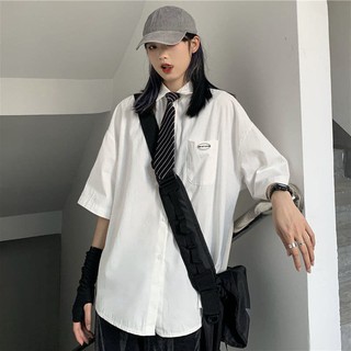 Set áo sơ mi tay lỡ màu đen trắng dáng rộng nữ sinh Hàn Quốc + cà vạt kẻ sọc thời trang ulzzang