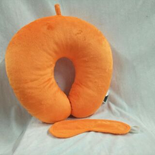 Gối kê cổ, bịt mắt cam.