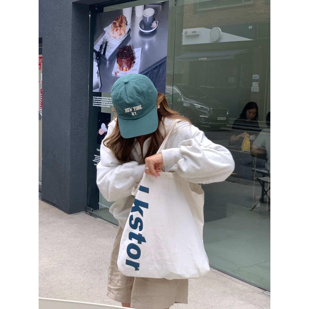 Mũ lưỡi trai màu xanh lá họa tiết chữ phong cách hàn quốc cổ điển thời trang mùa thu dành cho nữ