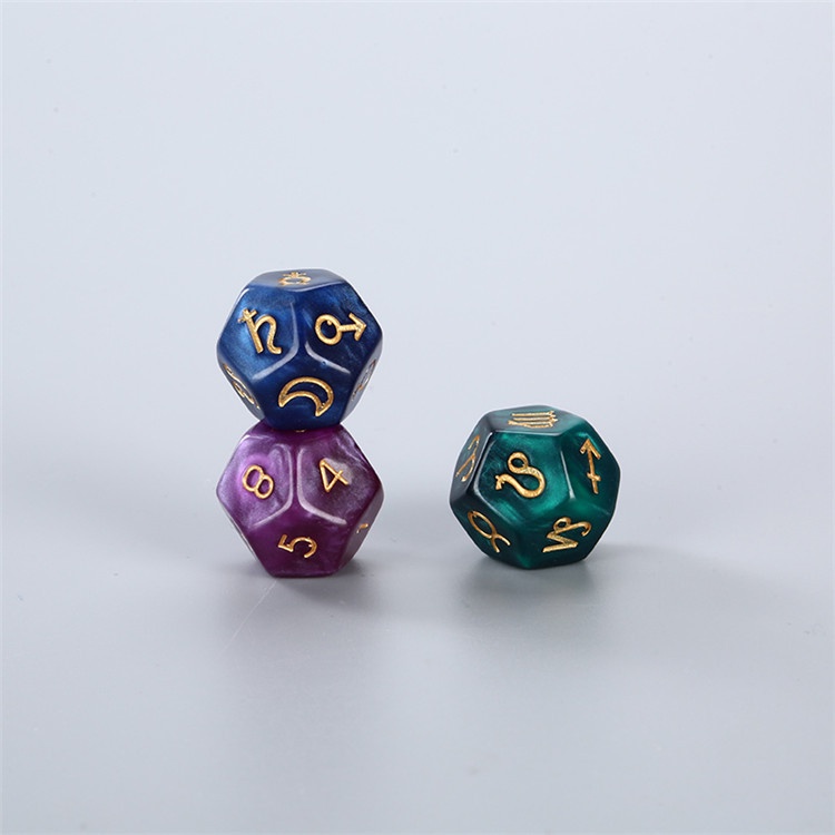 Set 3 Viên Xí Ngầu 12 Mặt Bằng Nhựa Dùng Để Chơi Bài Tarot
