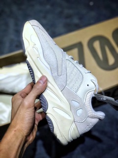(44x1)Giày sneaker yeezy boost700"analog"