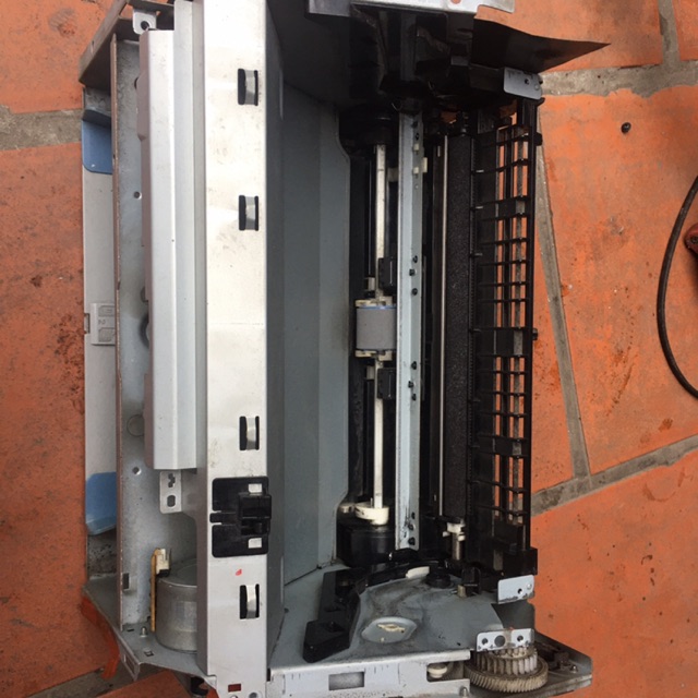 Khung xương máy in HP 1020,2900,3000 tháo máy