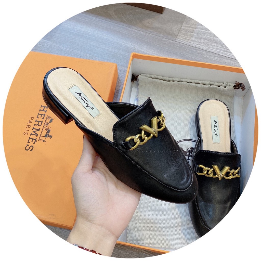 Giày sục da mịn khuy xích đen vàng | BigBuy360 - bigbuy360.vn