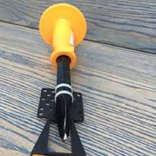 Đục bê tông nhọn (4x250mm) Ingco HCC0841016