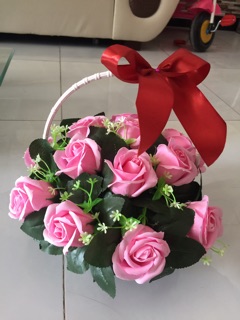 Hoa sáp cắm giỏ