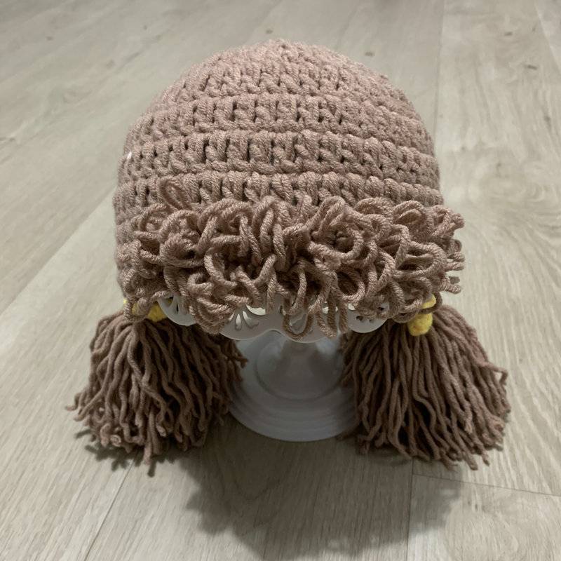 Mũ Len Đính Tóc Giả Kiểu Công Chúa Dễ Thương Cho Mẹ Và Bé