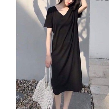 Váy suông cotton cổ tim cộc tay freesize dáng dài xẻ gấu trơn hai màu