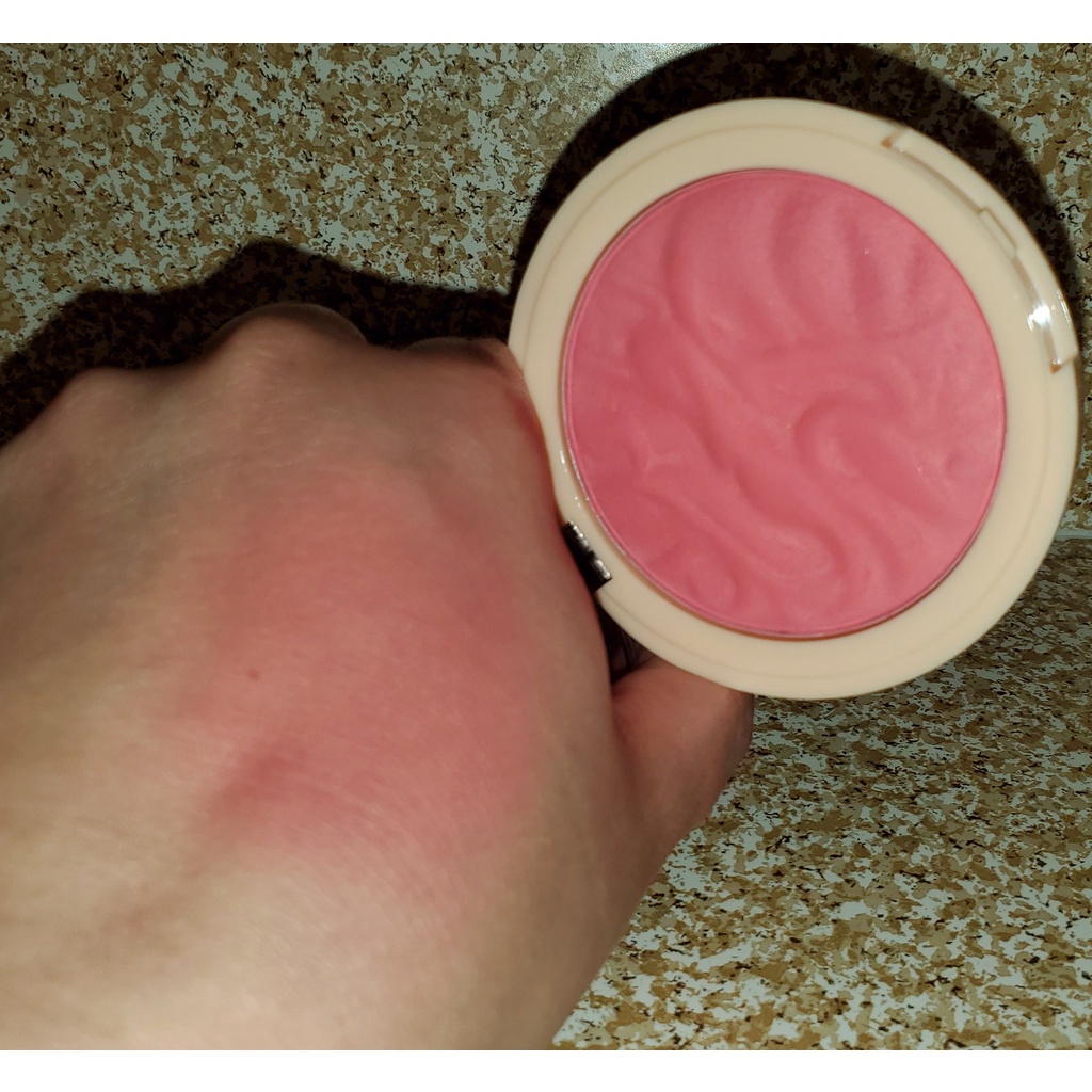 Má Hồng Revolution Blusher Reloaded Make Up màu sắc tươi tắn trẻ trung, mịn màng bám lâu - CHÍNH HÃNG