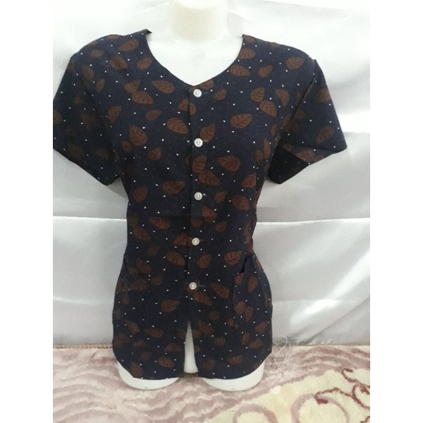 Áo lụa siêu nhẹ dành cho người già