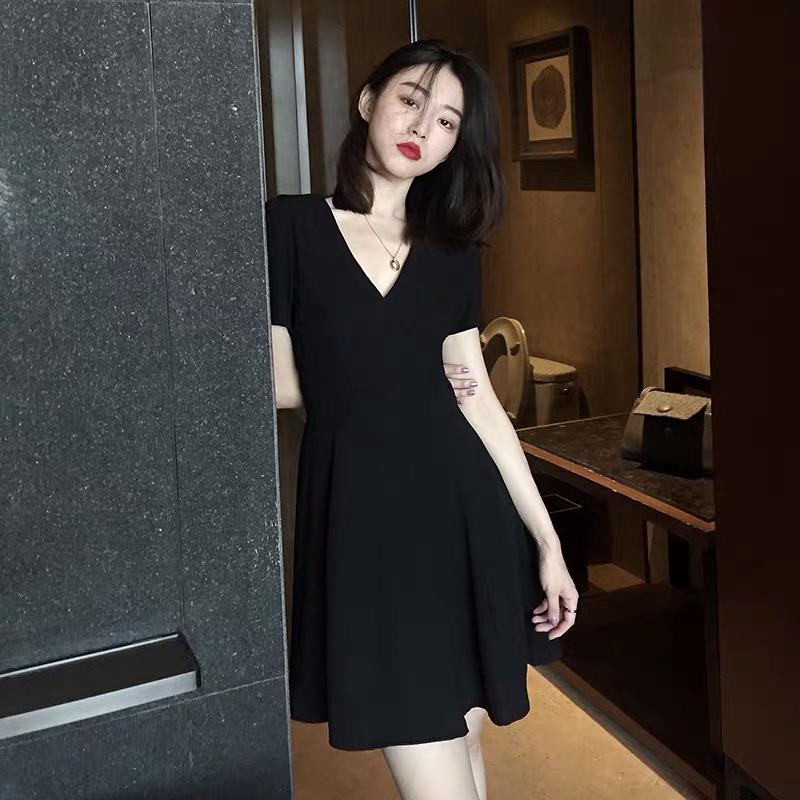 Đầm Màu Đen Thiết Kế Mỏng Thời Trang Mùa Hè Theo Phong Cách Retro