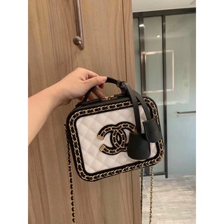 Túi Cốp Chanel Case Viền Xích