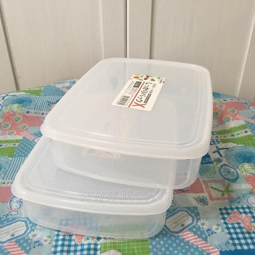 [Đồng giá 33k] Hộp đựng thực phẩm bằng nhựa hình chữ nhật dẹt Nakaya 2.6L dùng được lò vi sóng Nhật Bản