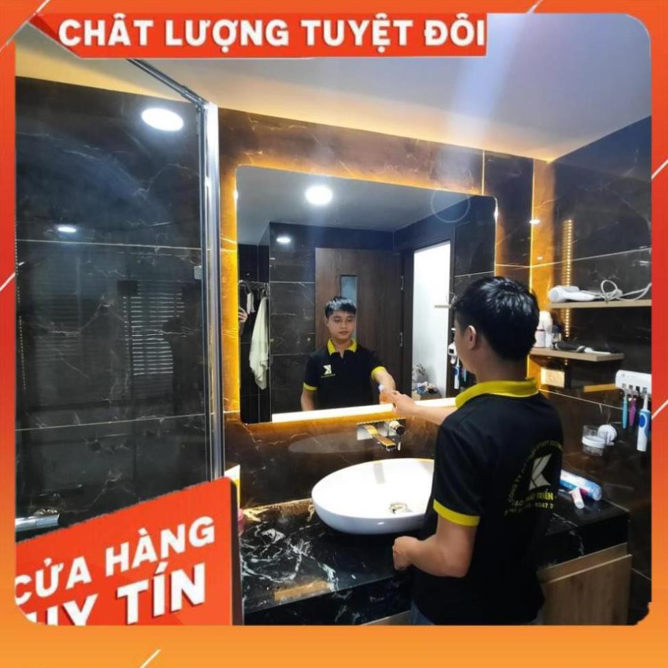 gương cảm ứng thông minh phòng tắm kết hợp phá sương đồng hồ nhiệt độ hiện đại kích thước 60x80 - guonghoangkim mirror | BigBuy360 - bigbuy360.vn