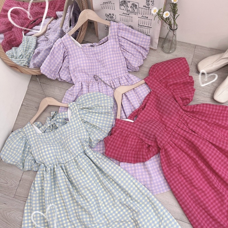 Đầm caro babydoll tay bồng midi VIBED