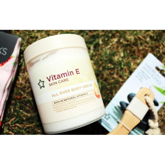 Hũ dưỡng thể Superdrugs Vitamin E Body Cream