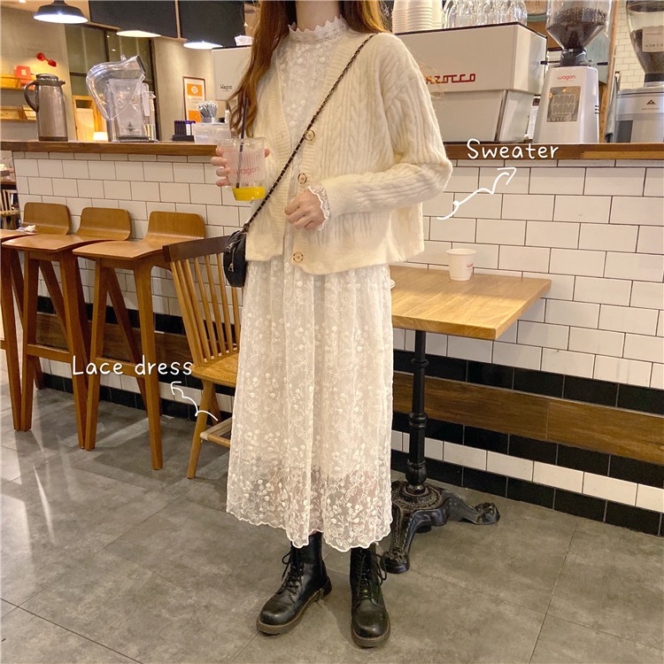 Set váy ren cổ cao dài tay và áo cardigan