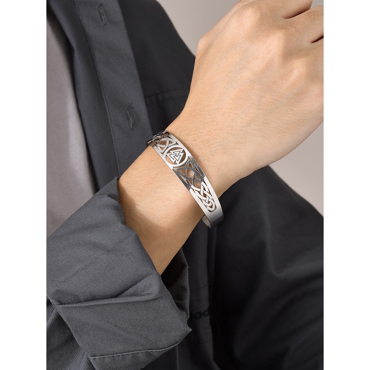 Vòng Tay Mở Bằng Thép Không Gỉ Màu Đen Phong Cách Viking Thời Trang Cho Nam