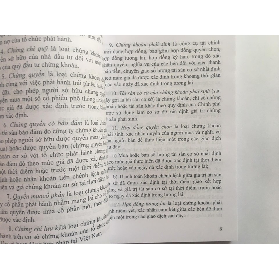 Sách - Luật Chứng Khoán