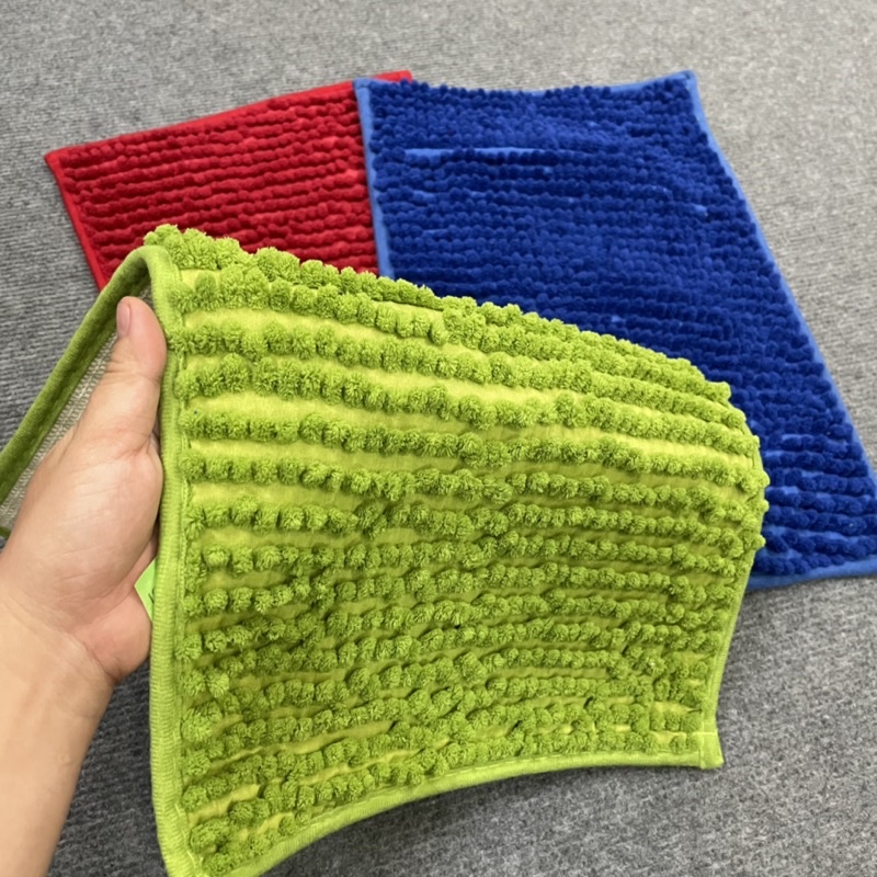 Thảm lau chân, thảm chùi chân.