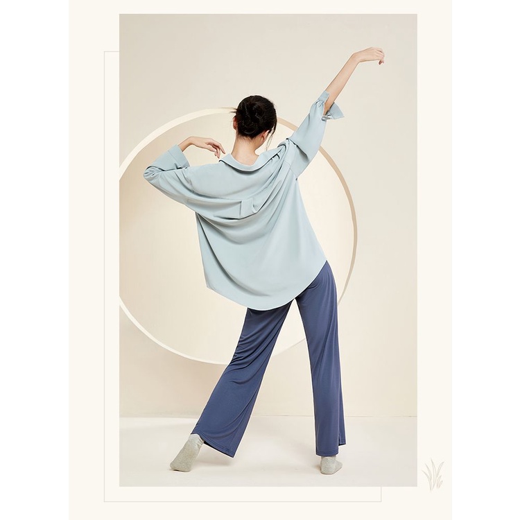 Áo Thun Tay Dài Dáng Rộng Phong Cách Mới Hiện Đại Cho Nữ Dễ Phối Đồ Hàng Ngày