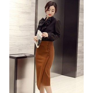 Chân Váy Tà Lệch Phối Nút