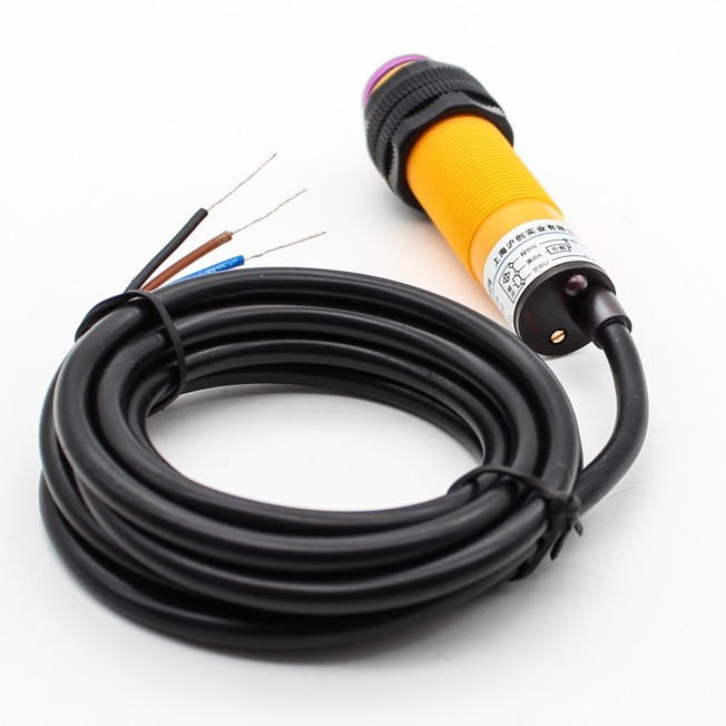 Cảm biến quang OMRON E3F-DS30B2 24V NPN/NC 30cm