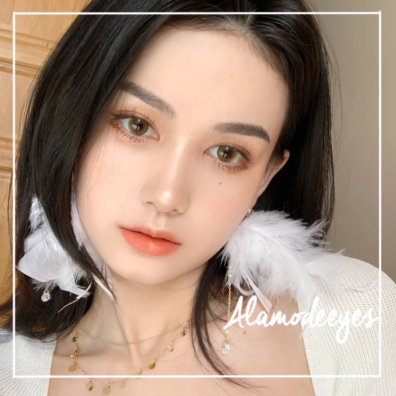 Lens nâu hoa tây nhẹ