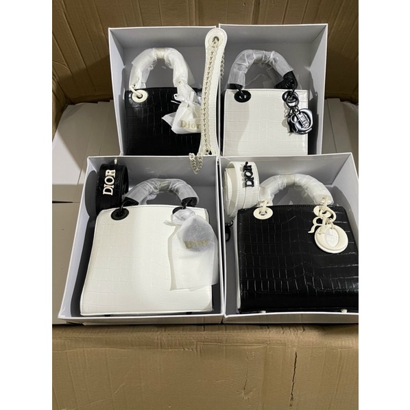 Túi cd lady da rắn đen trắng