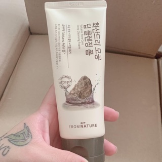 Sữa rửa mặt bùn