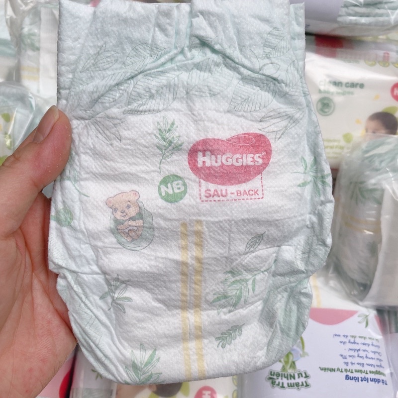 Combo   Tã dán Huggies Tràm Trà sơ sinh newbon đến 5kg hkm đóng túi zip