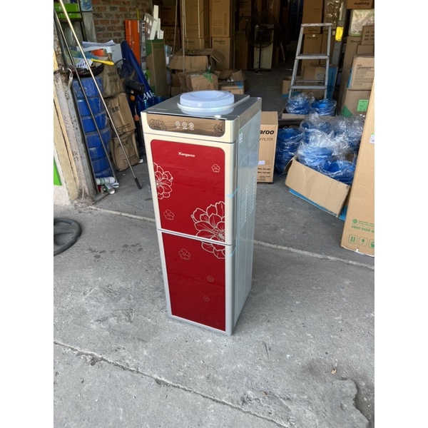 Cây nước nóng lạnh , máy làm nóng lạnh nước uống Kangaroo KG40n