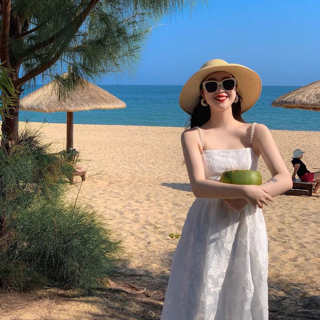 Đầm maxi dây ngọc chất ren hoa xinh xắn, đáng yêu - Iris Dress | BigBuy360 - bigbuy360.vn