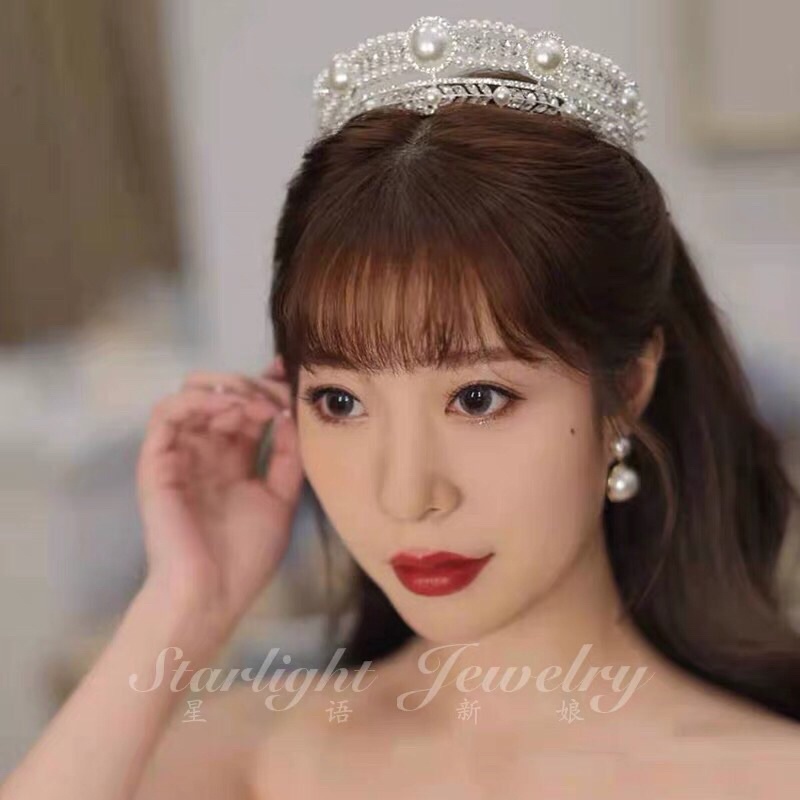 Vương Miện Đính Đá Và Hạt Trai Sang Trọng Cho Cô Dâu