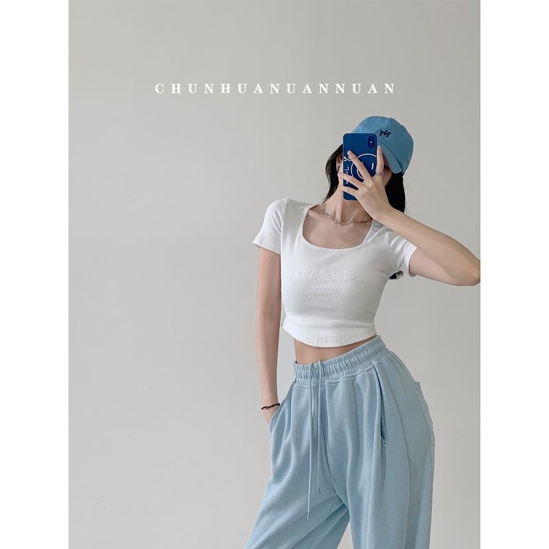 Áo Croptop Nữ Cổ Vuông Thêu Chữ Cộc Tay 3 Màu
