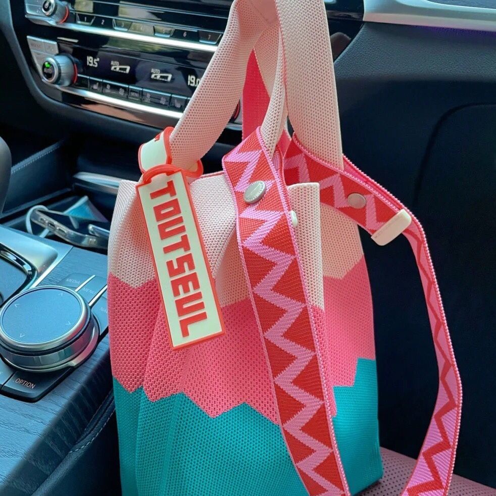 Túi Tote Đan Len Nhiều Màu Sắc Cầu Vồng Thời Trang Thu Đông Cho Nữ