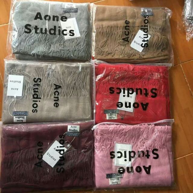 Khăn lông cừu Acne studio