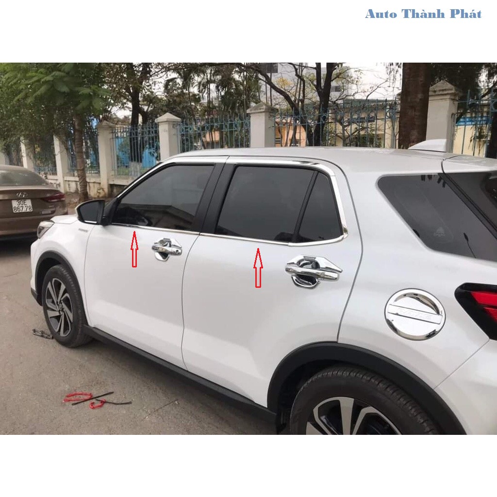 Toyota Raize, Nẹp Chân Kính Inox Toyota Raize, Chất Liệu Inox Cao Cấp Không Han Gỉ