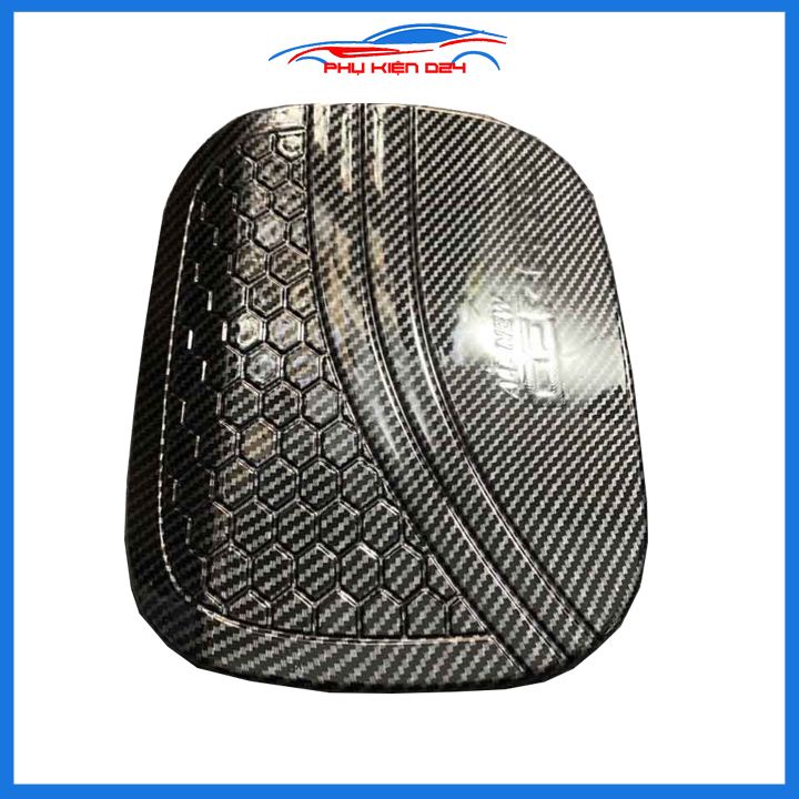 Ốp nắp bình xăng Cerato 2019-2020-2021-2022-2023 vân cacbon chống trầy trang trí ô tô