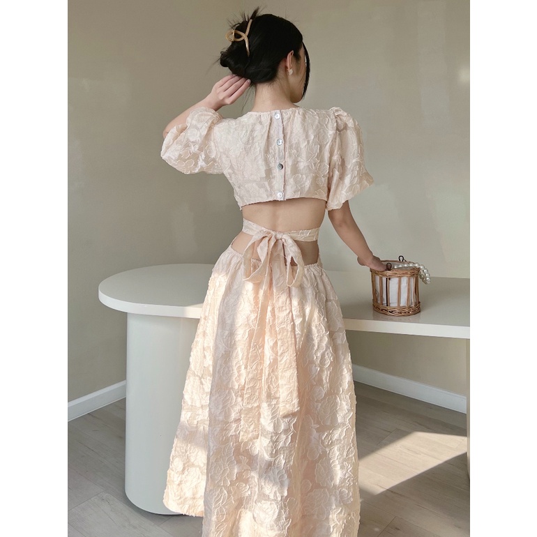KIOBI - Đầm Cloudy form midi cổ tròn khoét eo, tùng xòe tay phồng, thắt dây eo, vải organza thêu be - KID2112179MB