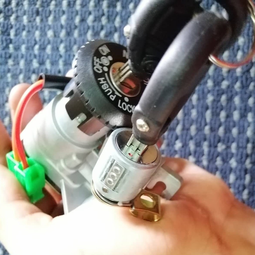 Ổ khóa 6 cạnh suzuki viva 110