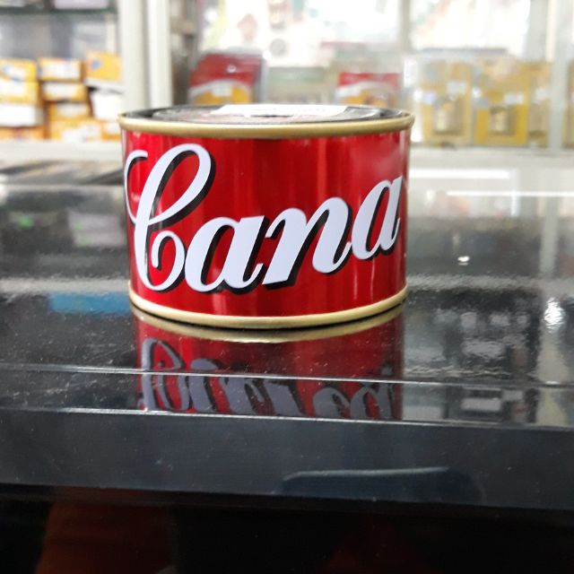 Si Cana đánh bóng Thái Lan