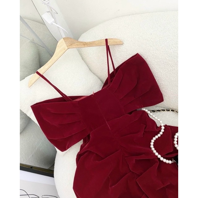 ĐẦM NHUNG ĐEN 2S RỚT XOÈ PHỒNG XẾP