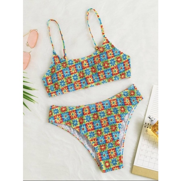Set bikini hai mảnh  kín đáo dễ thương họa tiết hoa kẻ ô