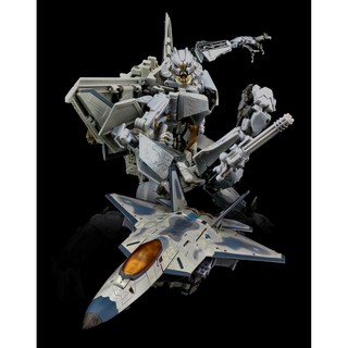 Mô Hình Takara Tomy MPM10 StarScream