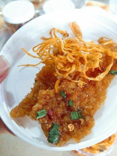 Cơm cháy lắc khô gà