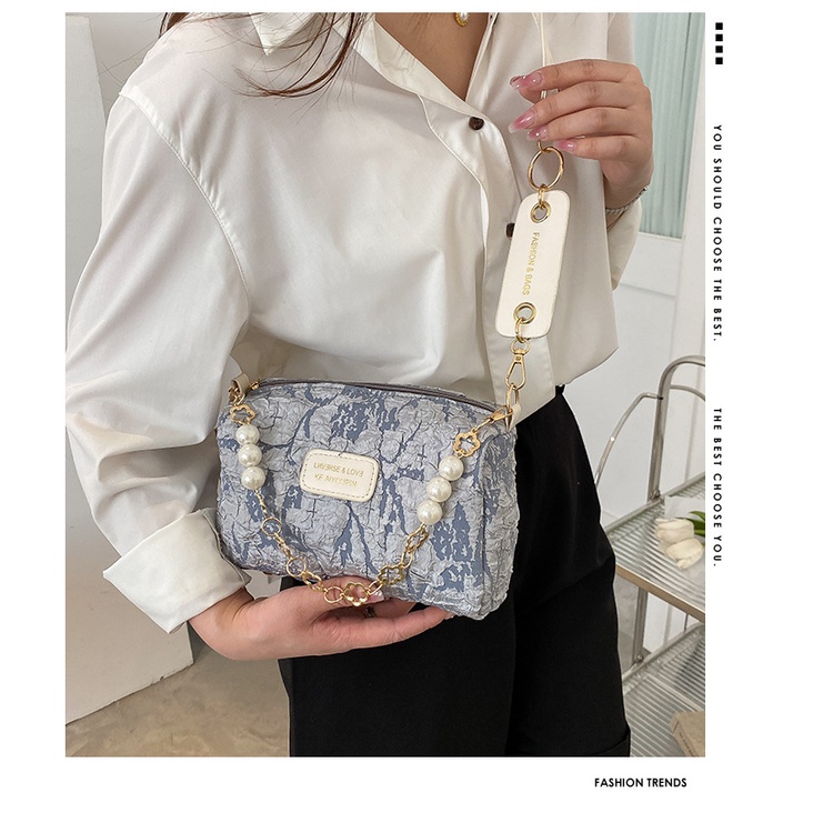 Túi đeo chéo JASMIN NOIR bằng vải canvas phối dây xích xỏ ngọc trai giả thời trang cho nữ