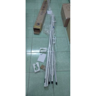 Màn chiếu 3 chân 72 inch Dalite