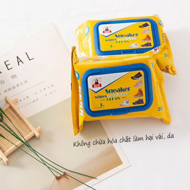 Gói 30 tờ giấy lau giày  thần thánh