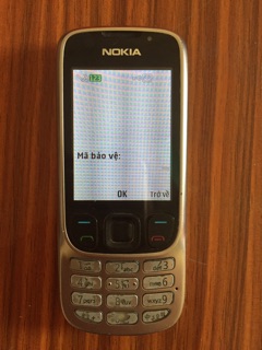 Nokia 6303i đời đầu .