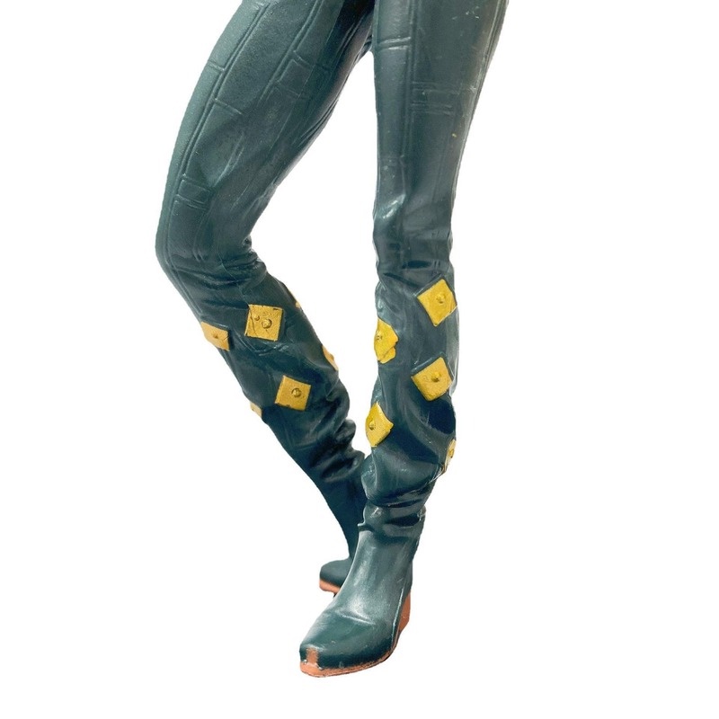 Đồ trang trí Nhân Vật Jolyne Cujoh Trong Jojo 'S Bizarre Adventure Kích Thước 17cm Để Bàn Trang Trí